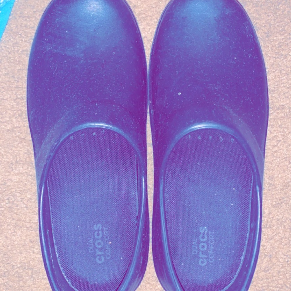 *Slip Resistant Croc Clogs*
